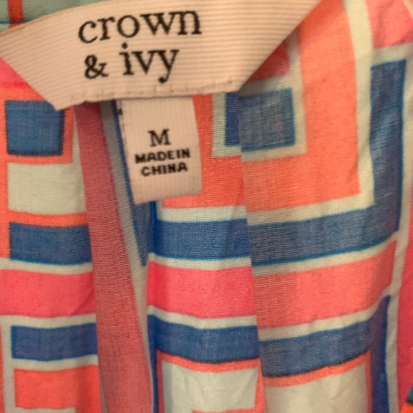 Top, 🚨 3/$15, Crown and Ivy Hi Low Sleeveless Blouse - Picture 2 of 4